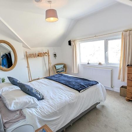 The Hillocks, Looe - Two Bedroom House With Fabulous Views Of Looe Town And Harbour Bagian luar foto