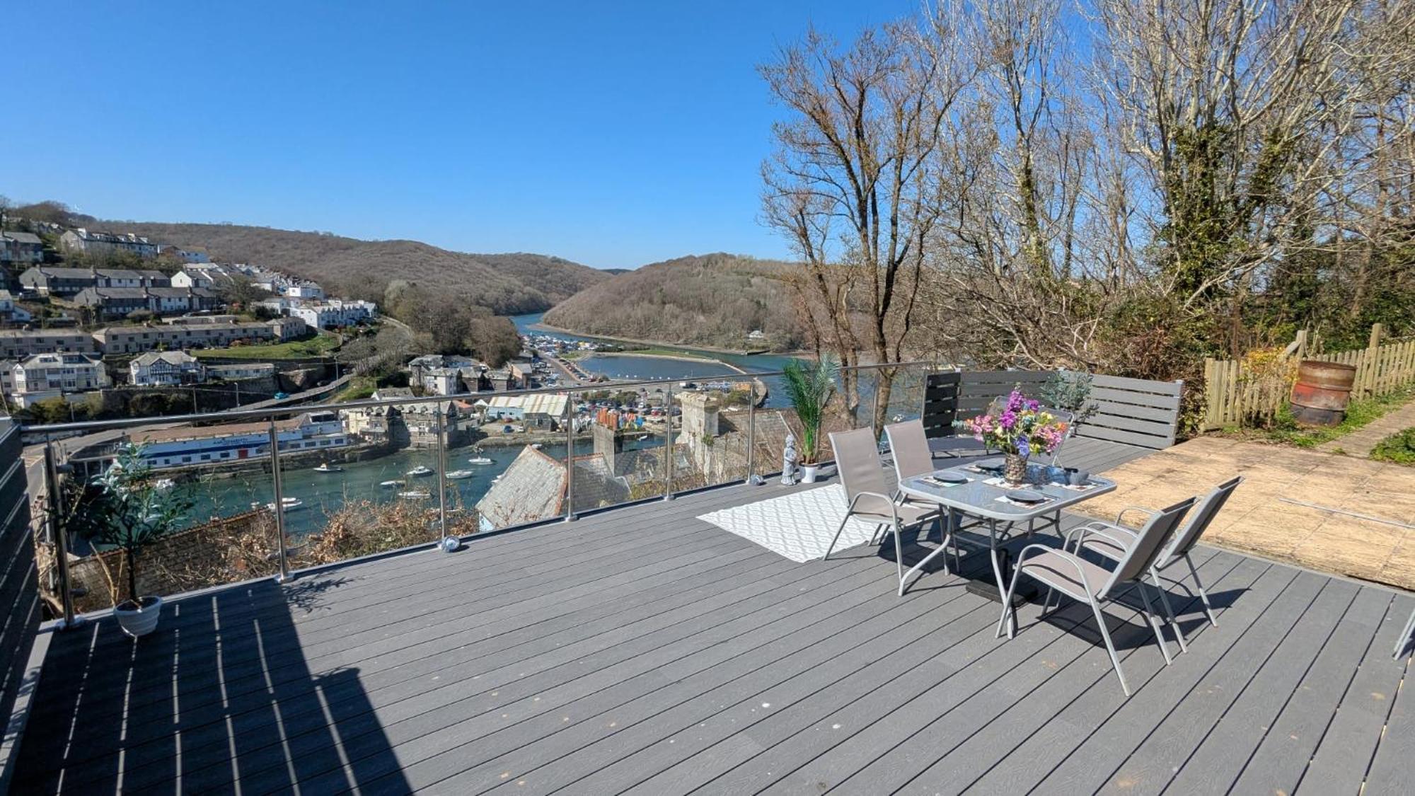 The Hillocks, Looe - Two Bedroom House With Fabulous Views Of Looe Town And Harbour Bagian luar foto
